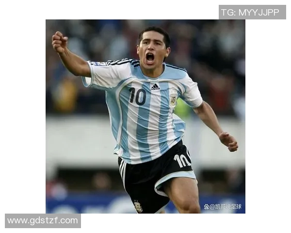 阿根廷足球队员的传奇故事与他们在国际赛场上的辉煌成就